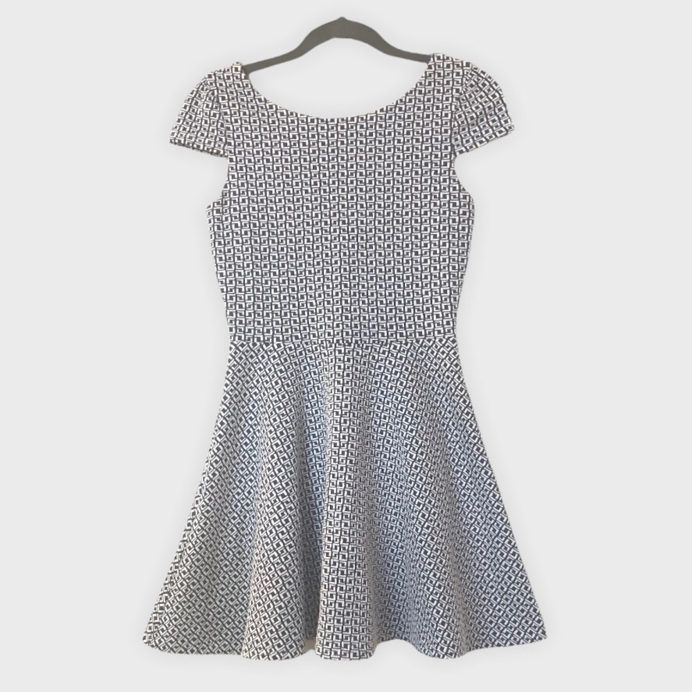 Emerald Sundae Skater Dress Blue Off White Geometric Design Size S